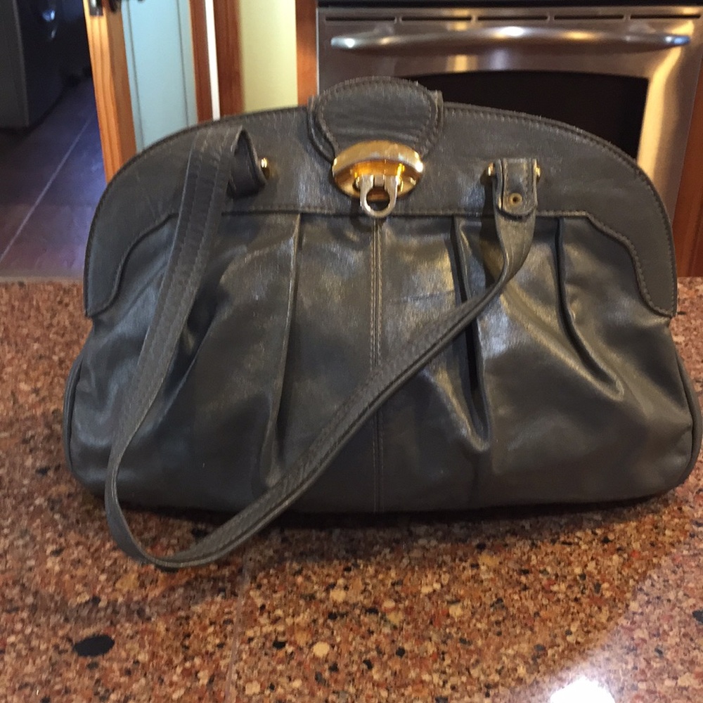 VINTAGE NOUVELLE CREATION LEATHER BAG